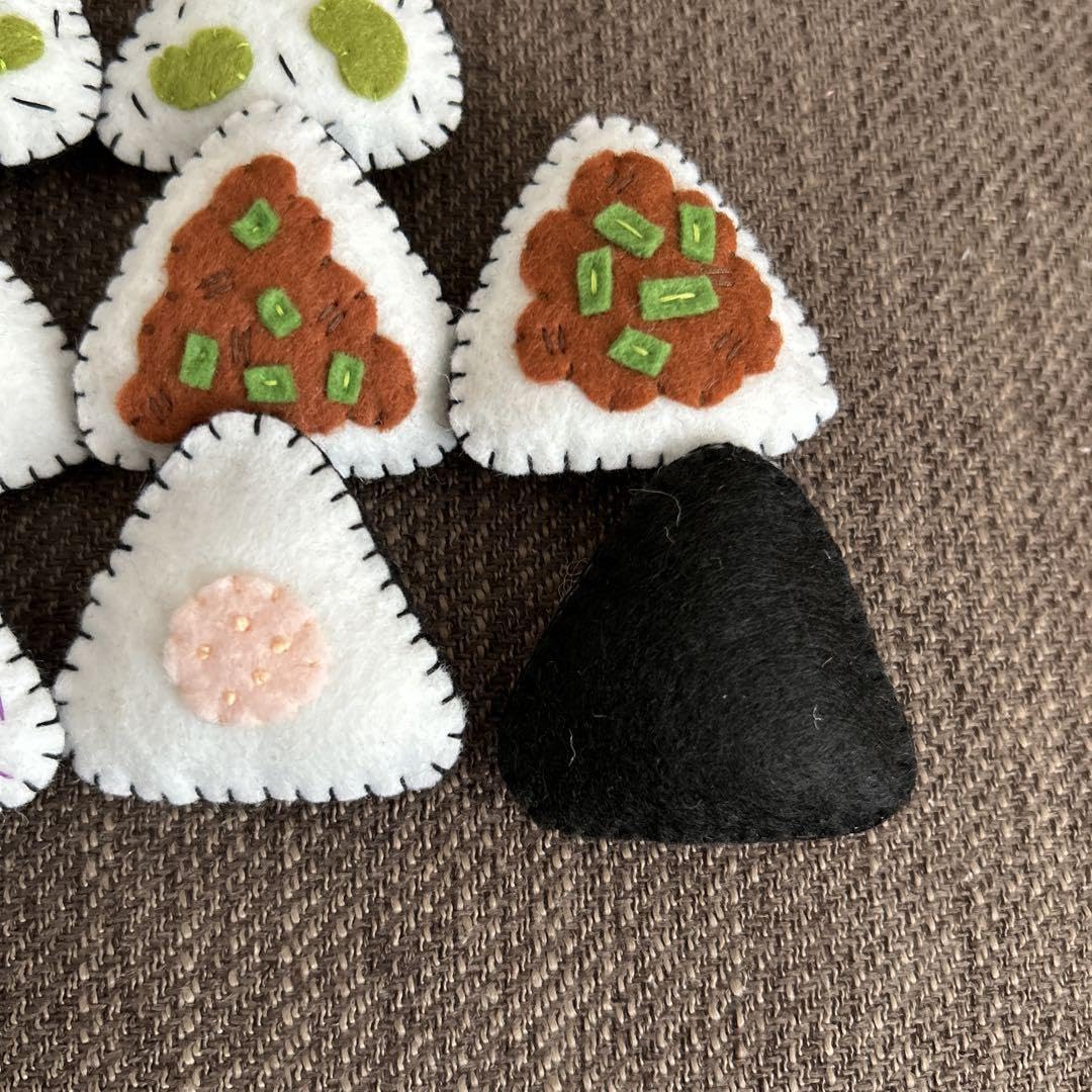 Amazon | フェルト ままごと おにぎり 絵あわせ 10個セット | 食べ物